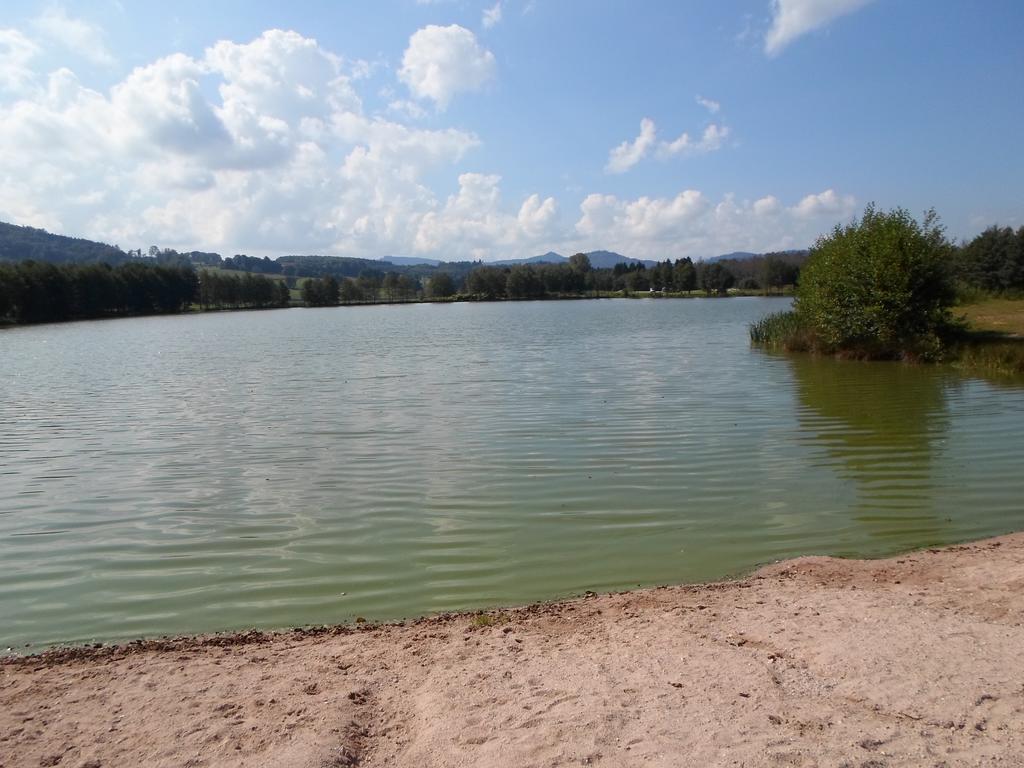 Camping Les Pinasses La Chapelle  Kültér fotó